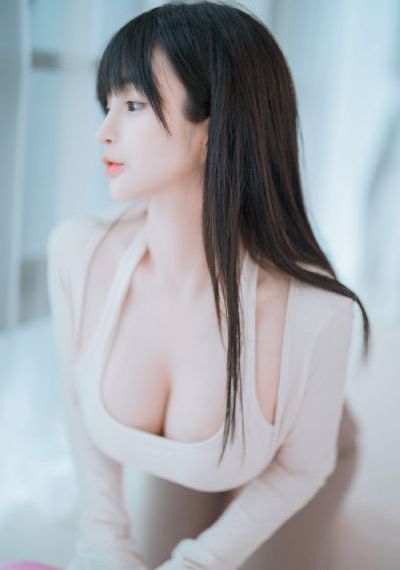 白石茉莉奈